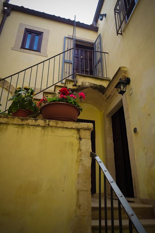 Bb Opera Dei Pupi Bed & Breakfast Syracuse Luaran gambar